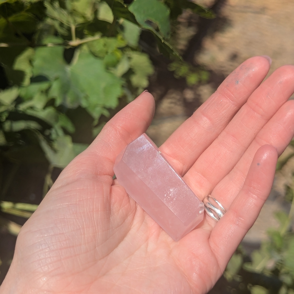 Rose Quartz Stone - Picture 4 of 6